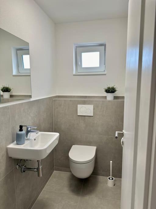 Amao-Pearl I Comfort Suite I 94Qm I Kingsize-Bett I Exklusiv Mit Balkon & Tiefgarage I Aufzug Offenburg Eksteriør bilde