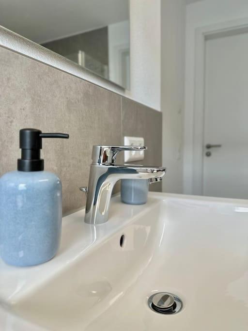 Amao-Pearl I Comfort Suite I 94Qm I Kingsize-Bett I Exklusiv Mit Balkon & Tiefgarage I Aufzug Offenburg Eksteriør bilde